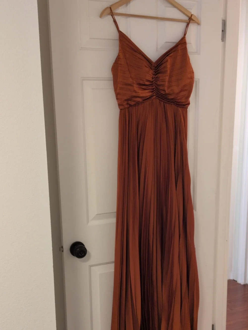 Petal & Pup Rust Orange Naira Pleated Maxi Dress Size 8